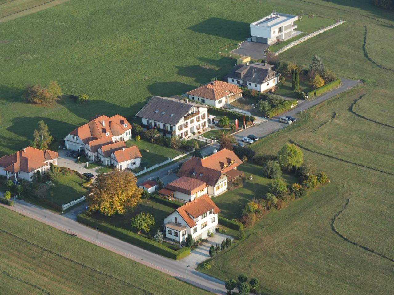 Martinihof - Bad Tatzmannsdorf Hotel Exterior foto